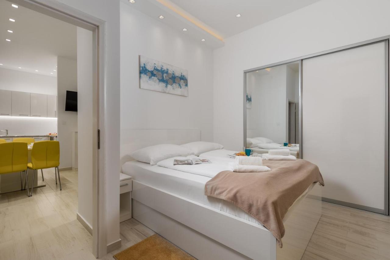 Lux Apartments Rijeka Ngoại thất bức ảnh