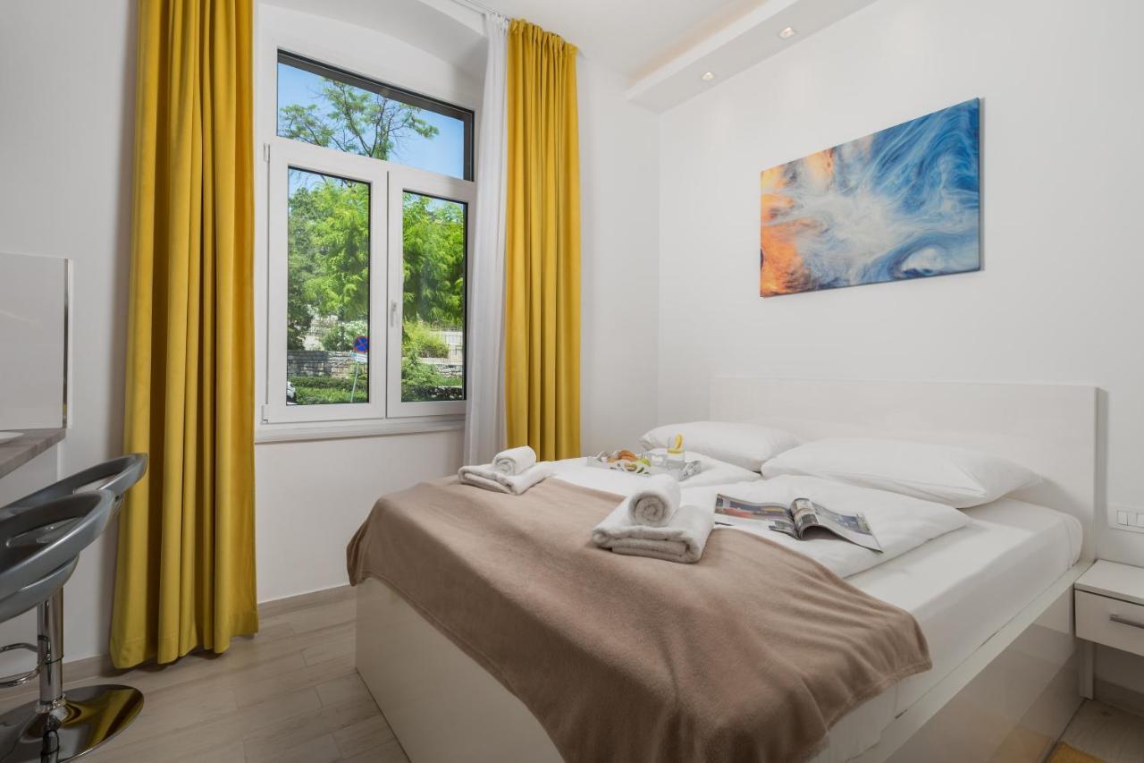Lux Apartments Rijeka Ngoại thất bức ảnh