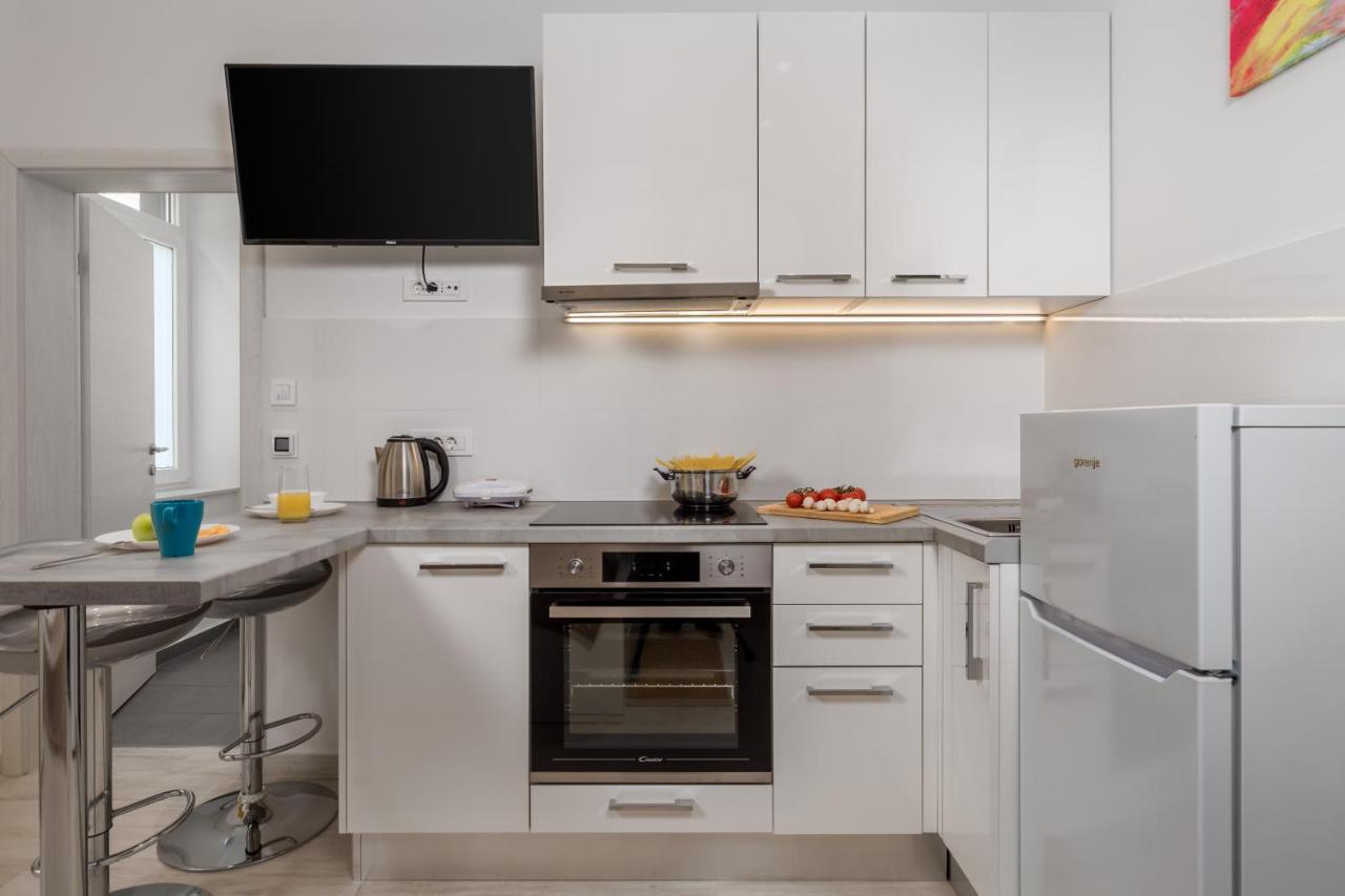Lux Apartments Rijeka Ngoại thất bức ảnh